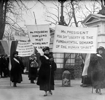 Image of suffragette women protesting 